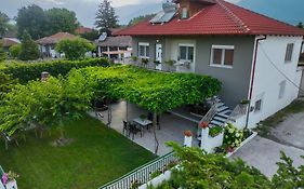 Xrysa'S House